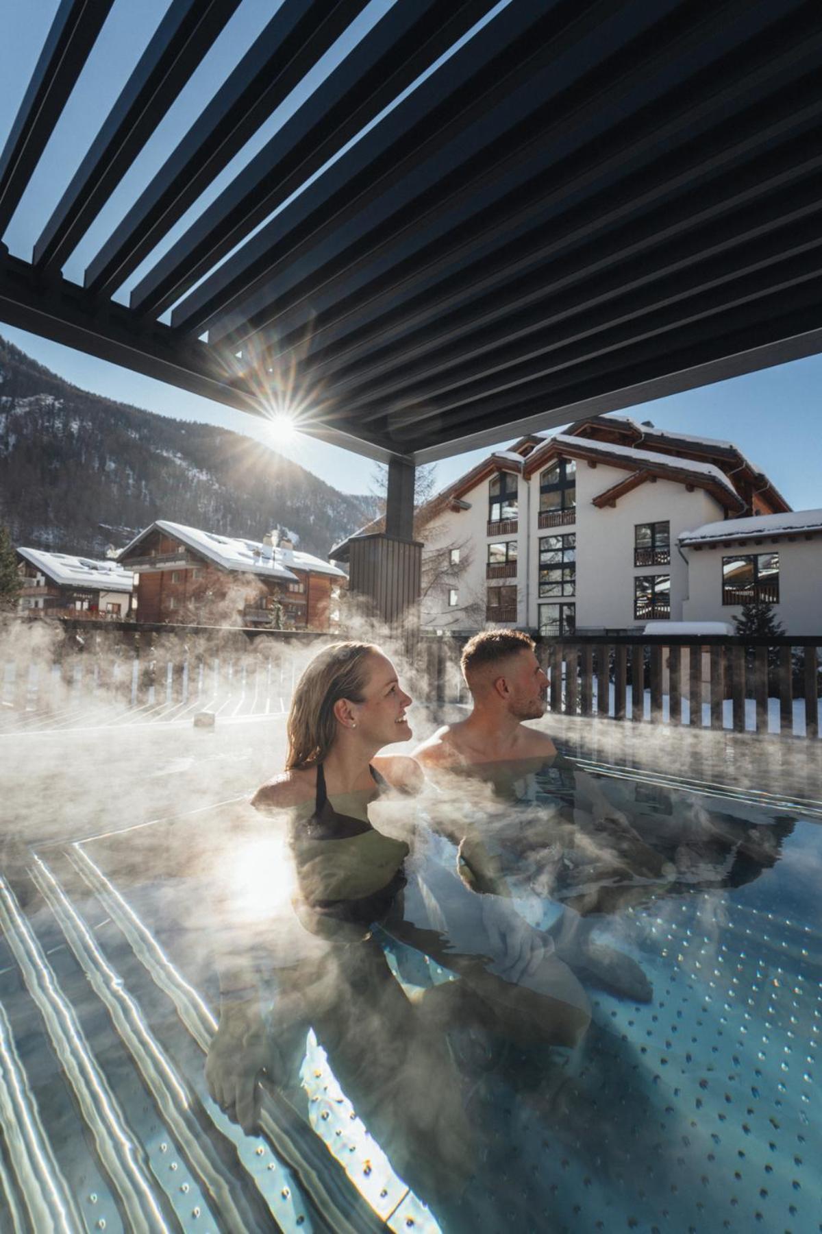 Alpen Resort Hotel Zermatt Exterior foto